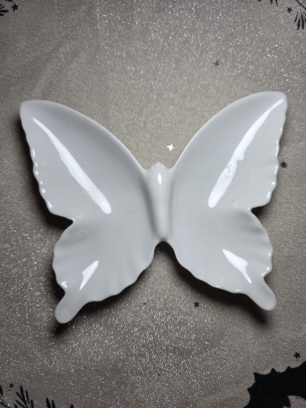 Vintage White Ceramic Butterfly Trinket Dish / Jewelry Catchall Tray 🦋✨